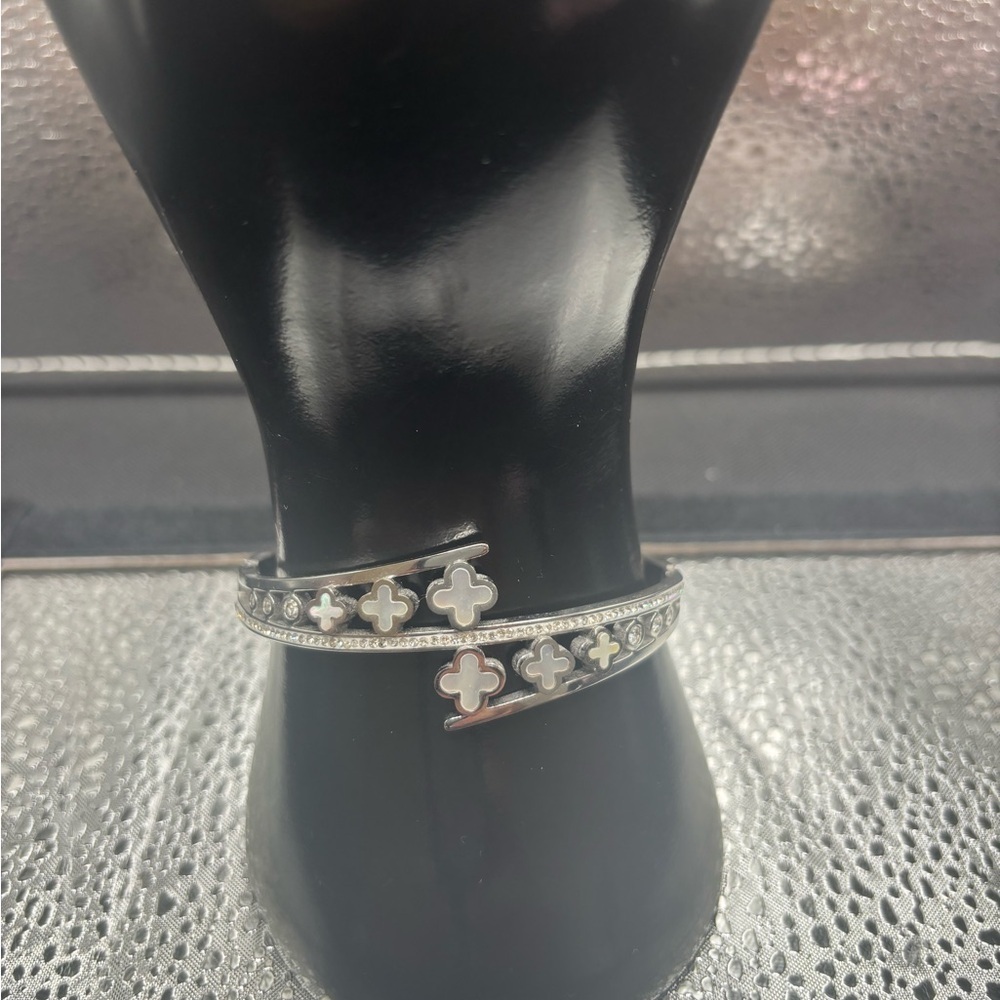 Elegant Stainless Steel Silver & Mother Of Pearl Bangle